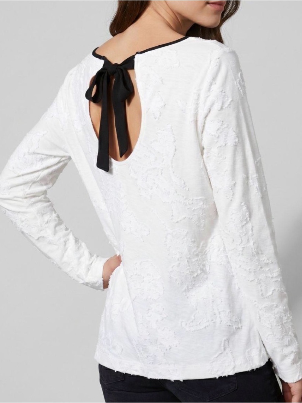LOFT NWT Bright White Long-Sleeve Textured Top with Cut Out Black Tie Back M